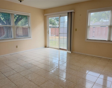 5716 Pearce Street - Photo Thumbnail 6