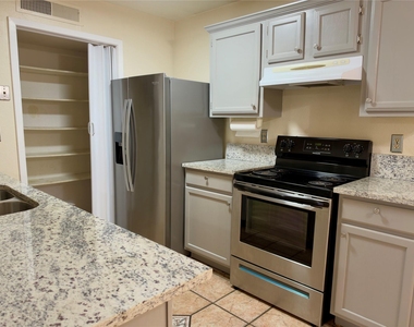 5716 Pearce Street - Photo Thumbnail 3