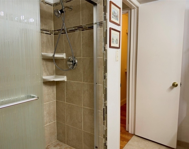 5716 Pearce Street - Photo Thumbnail 8