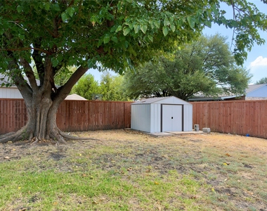 5716 Pearce Street - Photo Thumbnail 13