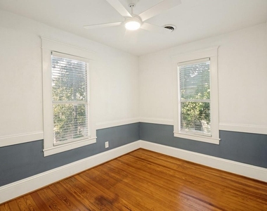415 W Franklin Street - Photo Thumbnail 19