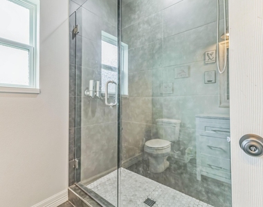 424 N Mcgraw Street - Photo Thumbnail 18
