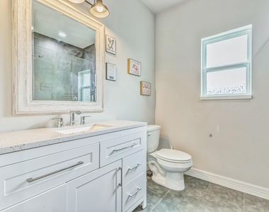 424 N Mcgraw Street - Photo Thumbnail 17
