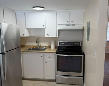 626 S K Street - Photo Thumbnail 8