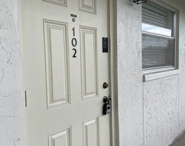 1751 Nw 75th Avenue - Photo Thumbnail 9