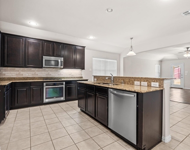2640 Costa Mesa Drive - Photo Thumbnail 2