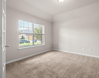 2640 Costa Mesa Drive - Photo Thumbnail 5