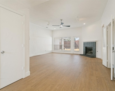 1321 River Birch Lane - Photo Thumbnail 3