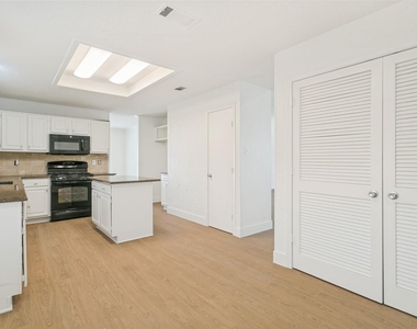 1321 River Birch Lane - Photo Thumbnail 13