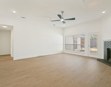 1321 River Birch Lane - Photo Thumbnail 7
