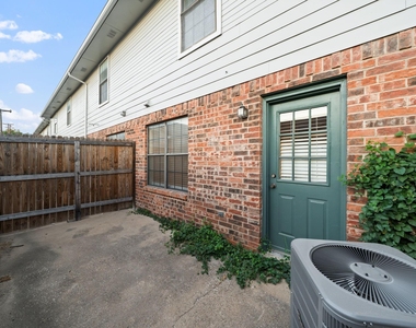 929 W Hickory Street - Photo Thumbnail 21