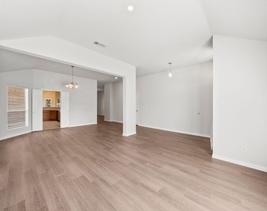 6507 Watch Hill Court - Photo Thumbnail 12