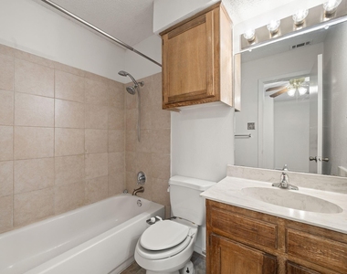 929 W Hickory Street - Photo Thumbnail 18