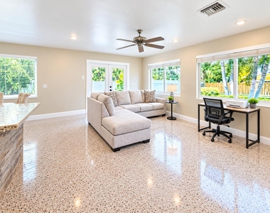 601 Se 3rd Avenue - Photo Thumbnail 6