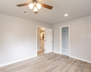 2605 Queensbury Road - Photo Thumbnail 15