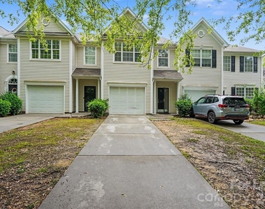 7514 Abigail Glen Drive - Photo Thumbnail 23