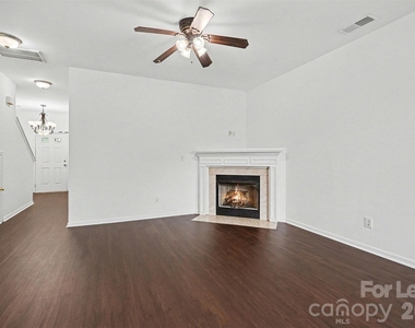 7514 Abigail Glen Drive - Photo Thumbnail 2