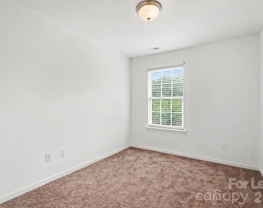7514 Abigail Glen Drive - Photo Thumbnail 15