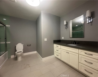 60 Crest Road E - Photo Thumbnail 13