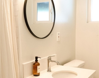 418 W Graves - Photo Thumbnail 19