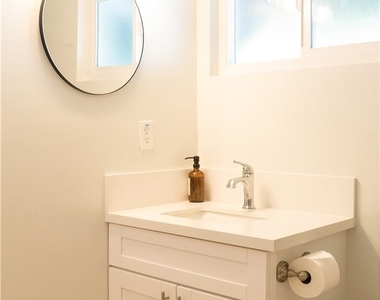418 W Graves - Photo Thumbnail 14