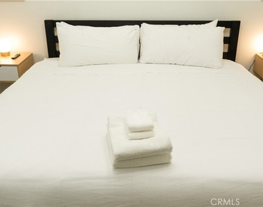 418 W Graves - Photo Thumbnail 16
