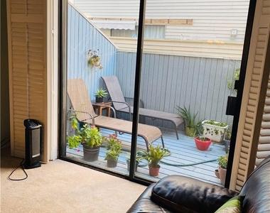 762 W Naomi Avenue - Photo Thumbnail 6
