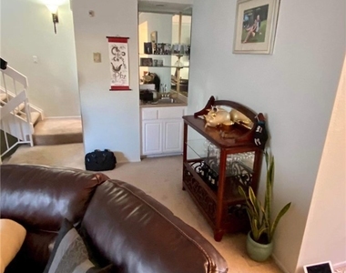 762 W Naomi Avenue - Photo Thumbnail 7
