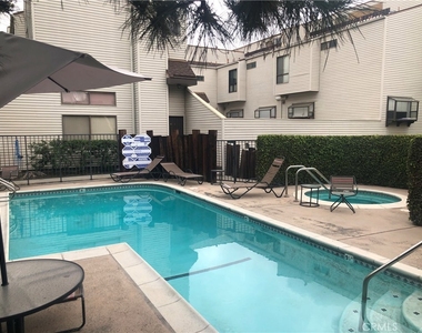 762 W Naomi Avenue - Photo Thumbnail 5
