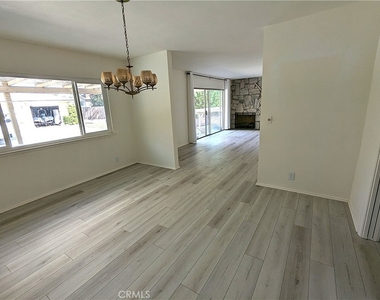 1670 N Sandalwood Drive N - Photo Thumbnail 6