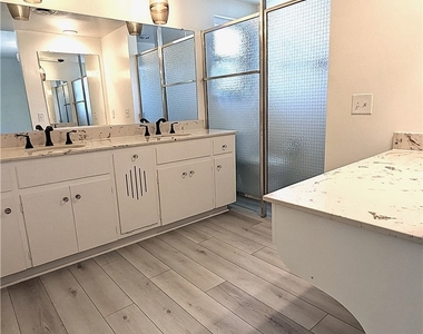 1670 N Sandalwood Drive N - Photo Thumbnail 10