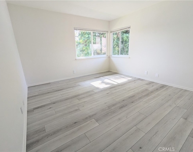 1670 N Sandalwood Drive N - Photo Thumbnail 13