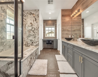 12925 Waterlily Way - Photo Thumbnail 16