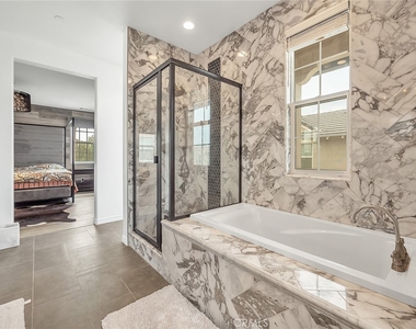 12925 Waterlily Way - Photo Thumbnail 17