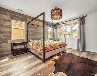 12925 Waterlily Way - Photo Thumbnail 14