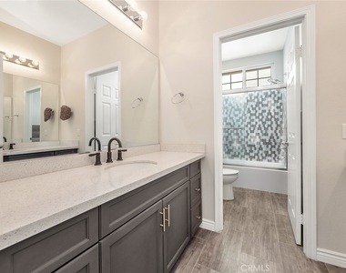 12925 Waterlily Way - Photo Thumbnail 24