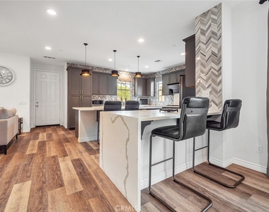 12925 Waterlily Way - Photo Thumbnail 9