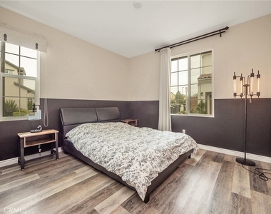 12925 Waterlily Way - Photo Thumbnail 11