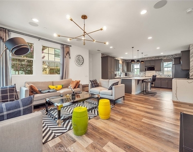 12925 Waterlily Way - Photo Thumbnail 8