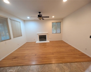 2471 Menlo - Photo Thumbnail 11