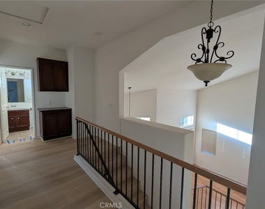 2471 Menlo - Photo Thumbnail 15
