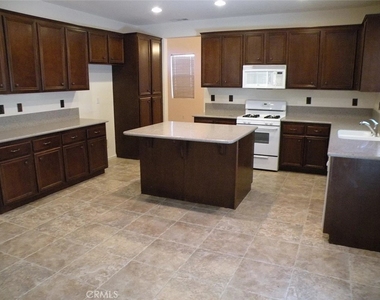 2471 Menlo - Photo Thumbnail 2