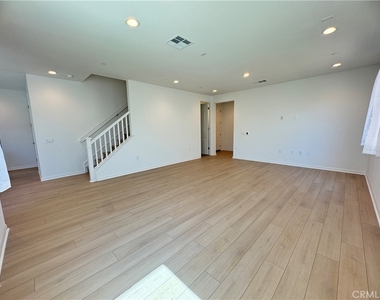 4225 S Malagon Privado - Photo Thumbnail 12