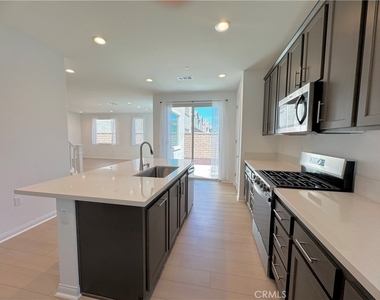 4225 S Malagon Privado - Photo Thumbnail 8