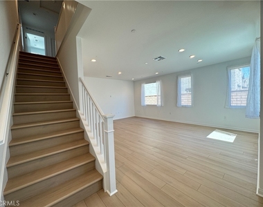 4225 S Malagon Privado - Photo Thumbnail 13