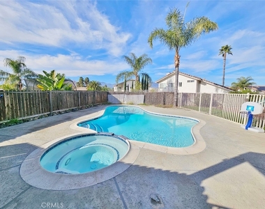 35561 Frederick Street - Photo Thumbnail 14