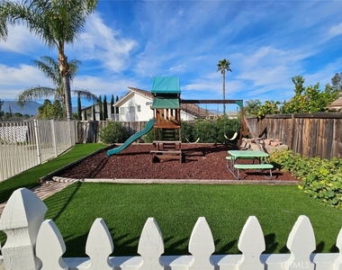 35561 Frederick Street - Photo Thumbnail 15