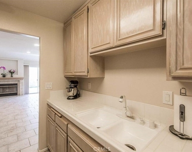 2418 Manet Lane - Photo Thumbnail 10