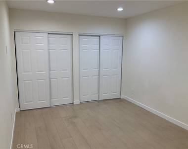 15334 Hart - Photo Thumbnail 19
