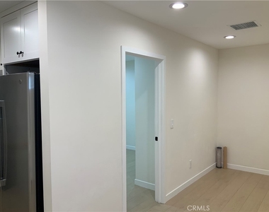15334 Hart - Photo Thumbnail 7